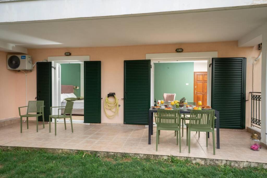 Central & Elegant Suite With Private Garden Argostoli  Bagian luar foto